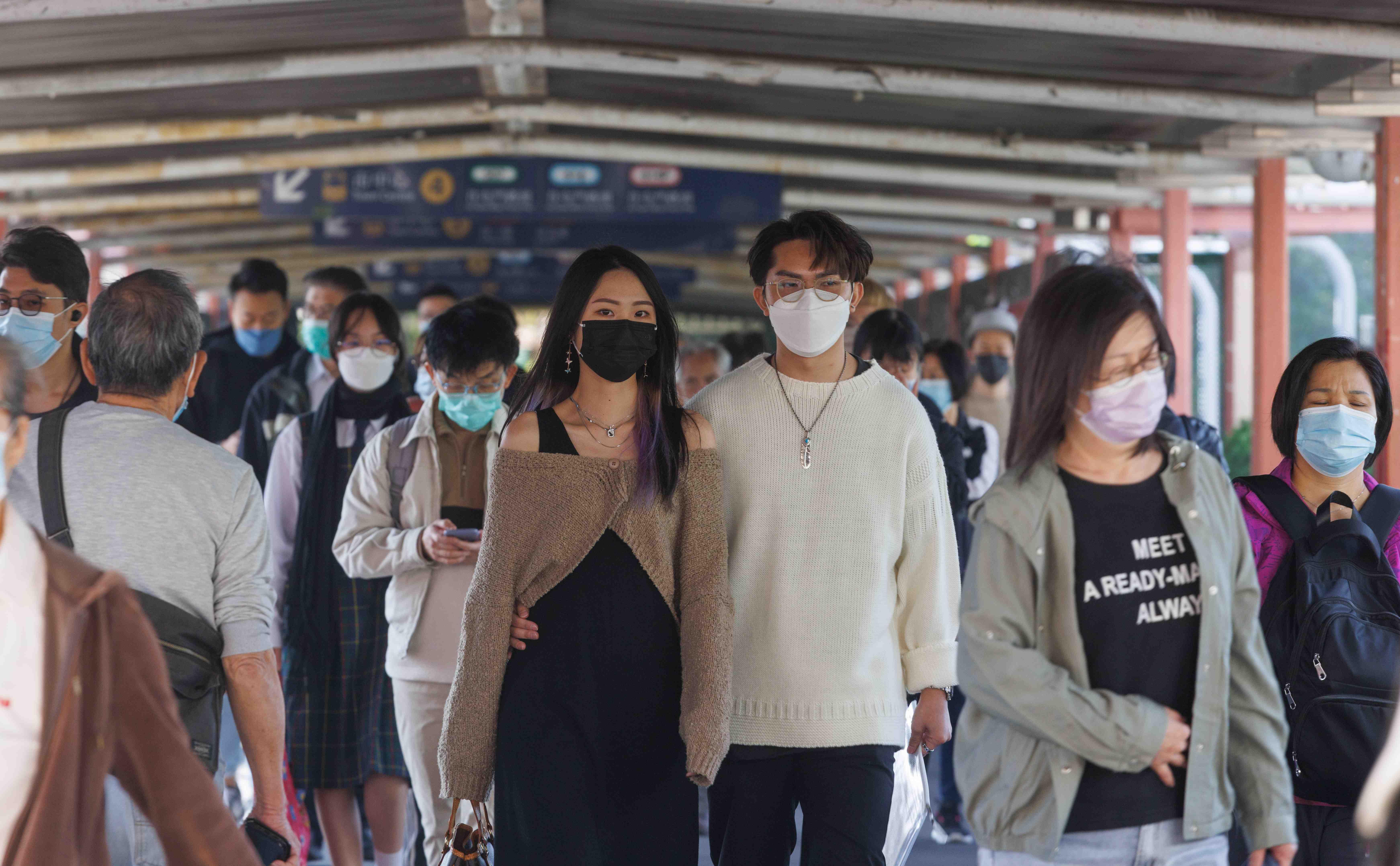 屯門 口罩人潮配相