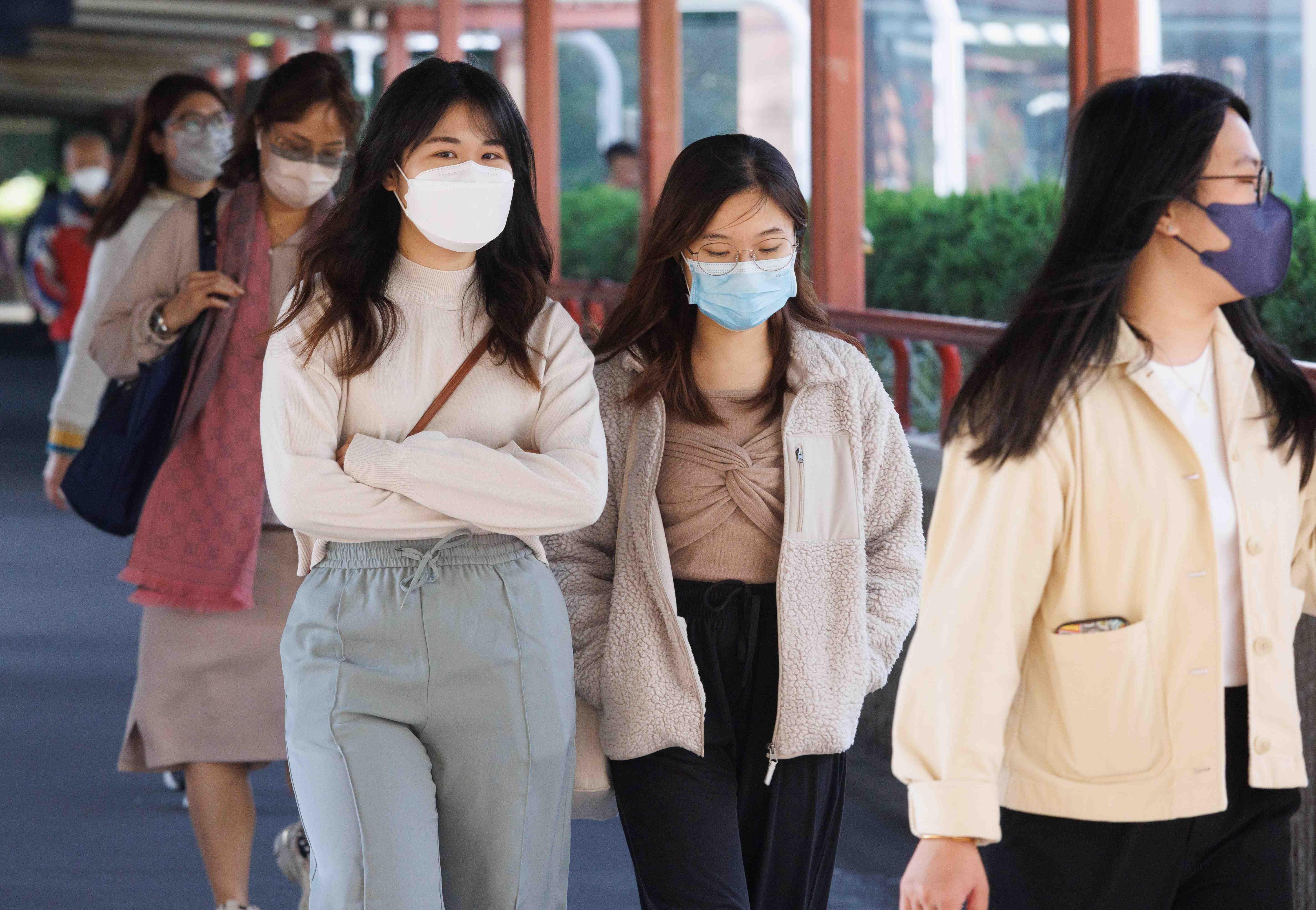 屯門 口罩人潮配相