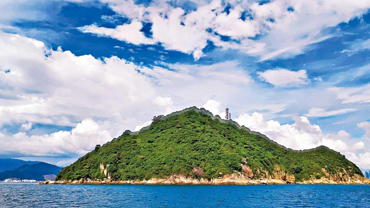 交椅洲是未來中環，興建公屋是笨蛋