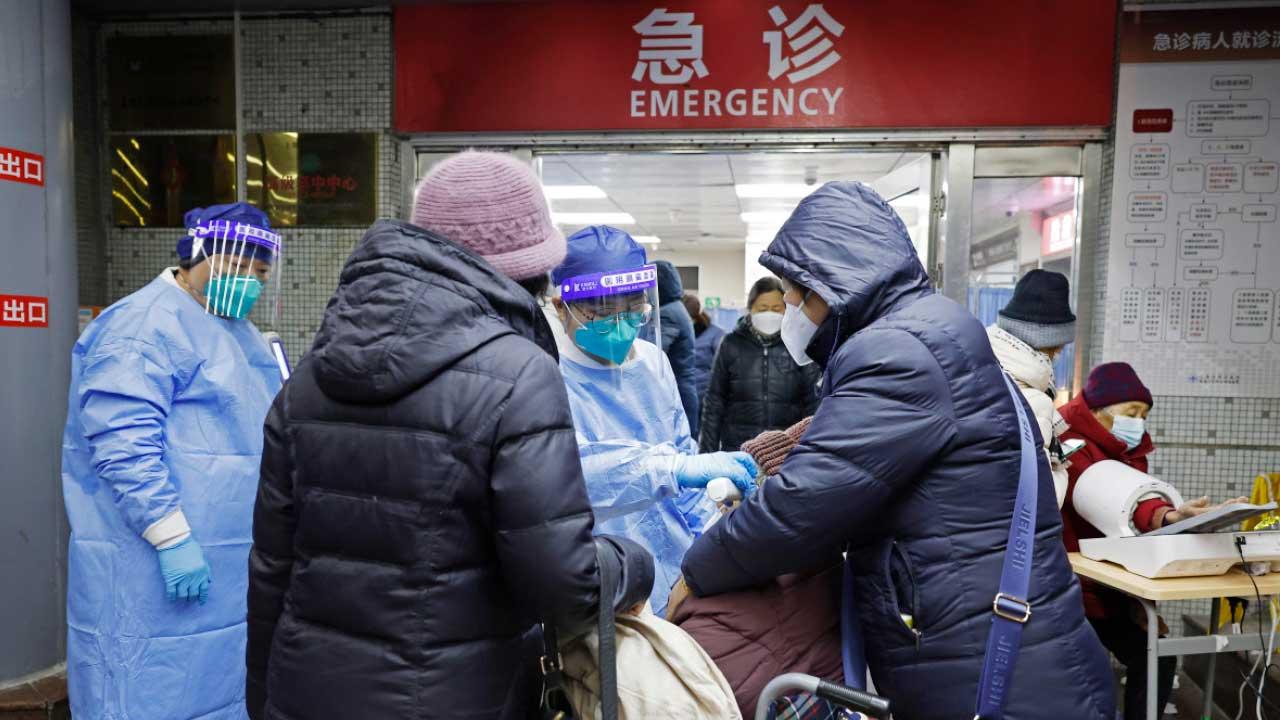 下月8日取消隔離 恢復出境遊  梁萬年：絕不是放任不管