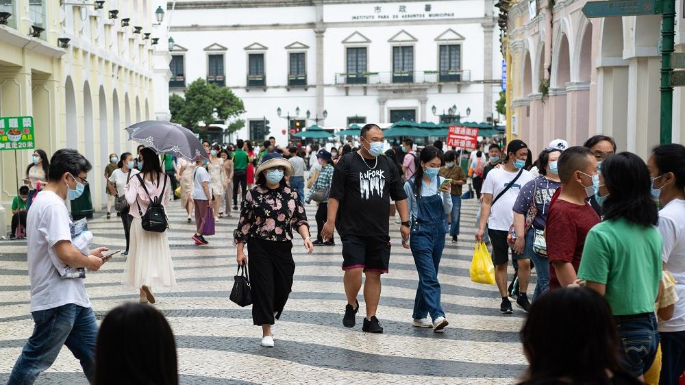  從香港、台灣及外國入境澳門，明起取消落地檢及紅碼。(資料圖片)
