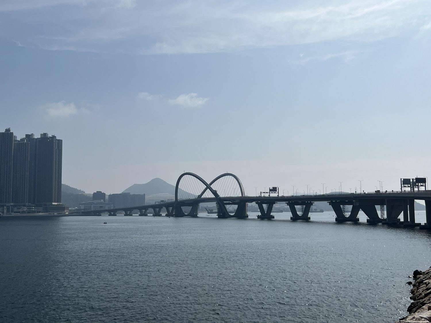 將軍澳跨灣連接路