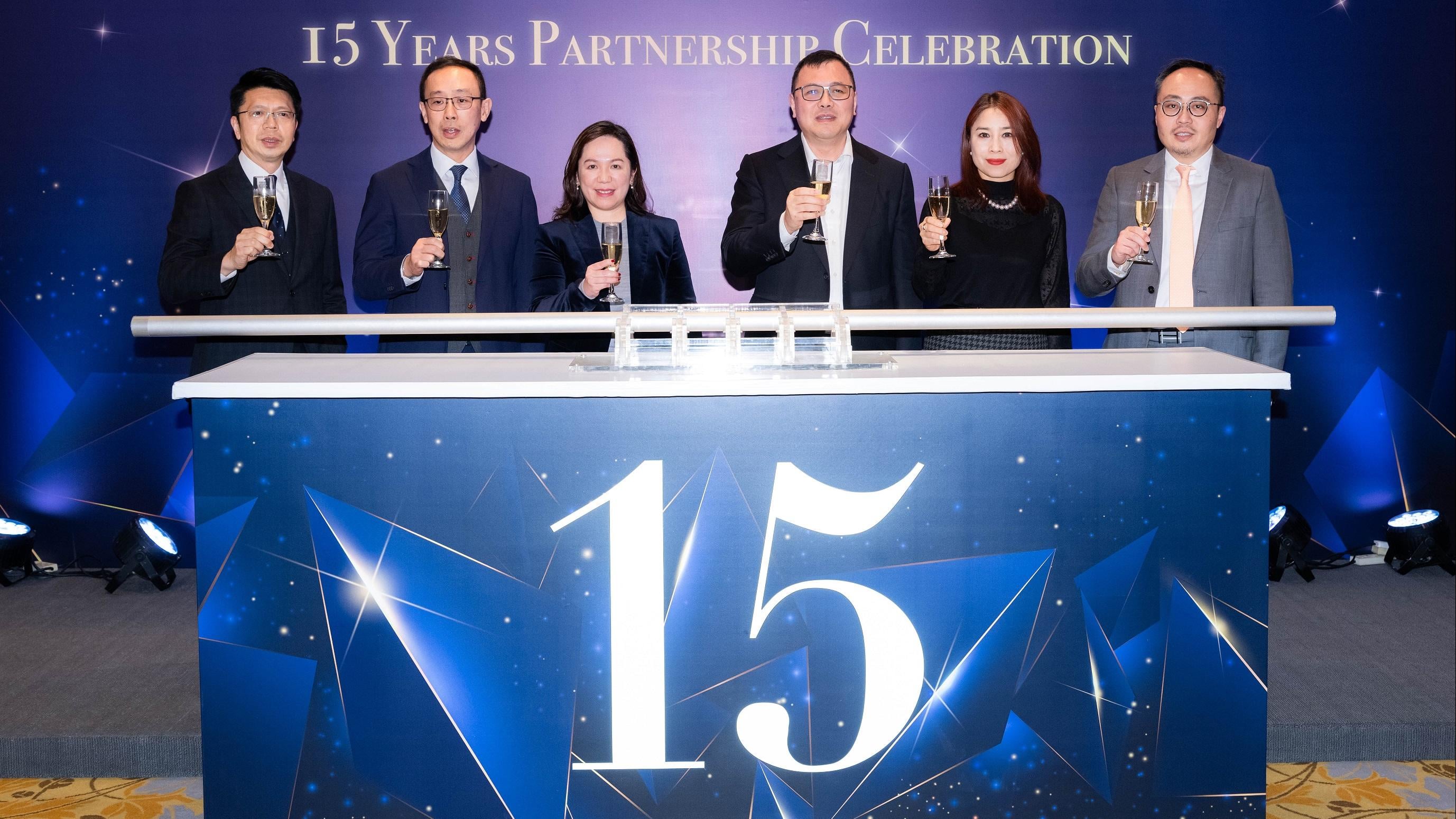 銀行動態丨15周年夥伴關係 建行(亞洲)與富衛香港續簽長期銀保合作協議