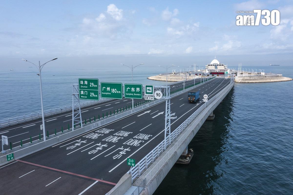 港珠澳大橋將增發1,000個香港私家車配額。圖為港珠澳大橋。(資料圖片)
