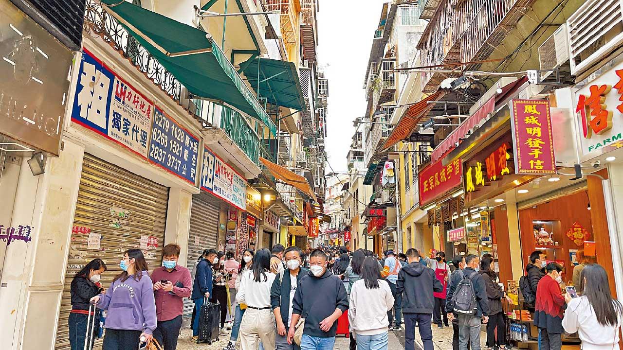 澳門出招吸港客玩過夜 船飛車飛買去程送回程