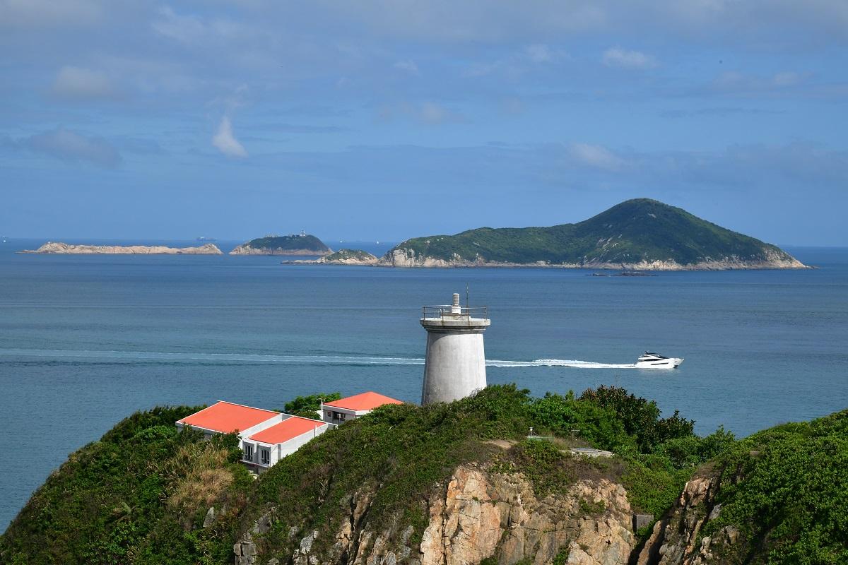 鶴咀燈塔已列為法定古蹟。(資料圖片／政府新聞處)