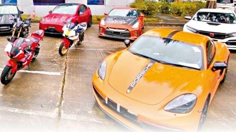 涉去年底荃錦公路非法賽車 警拘16人13漢被起訴