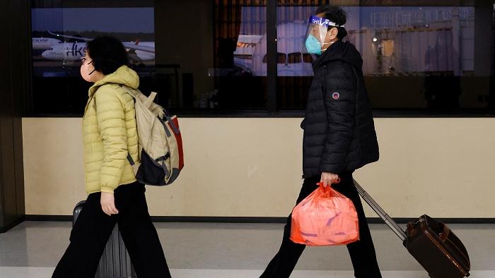 日本政府本星期將商討再放寬國內防疫措施。(路透社)