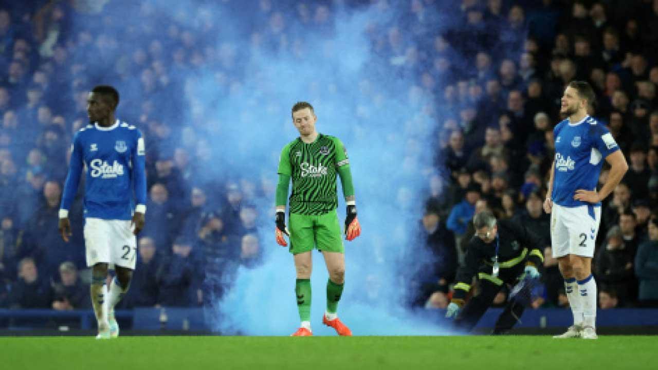 林柏特帥位亮紅燈 愛華頓英足盃撼曼聯