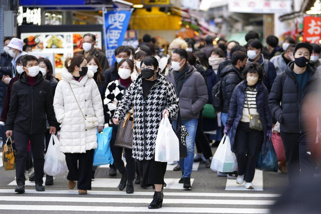 日本商戶對中國旅客既歡迎亦擔心。(美聯社)