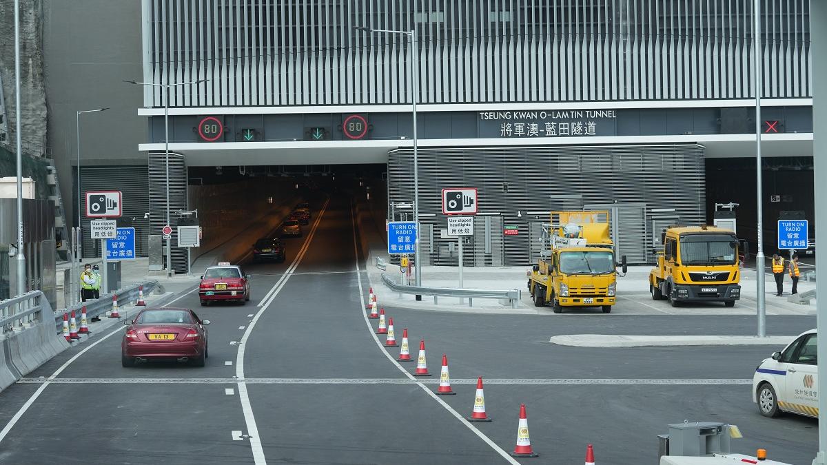 將軍澳—藍田隧道(將藍隧道)和將軍澳跨灣連接路已經通車，圖為往九龍方向。(資料圖片／陳奕釗攝)