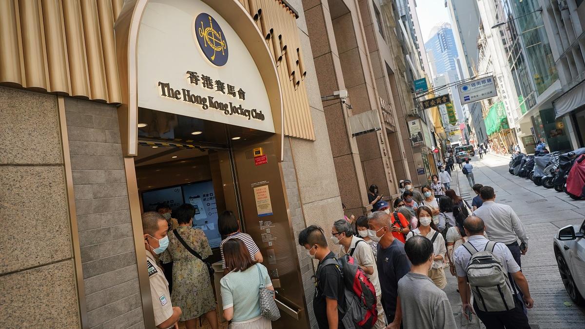 馬會公布新春期間場外投注處的開放時間。(資料圖片／李睿哲攝)