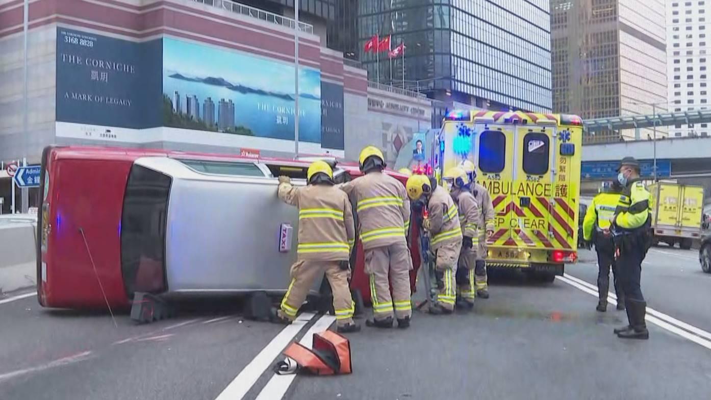 87歲的士司機灣仔失控連撞6車　一周前金鐘曾自炒翻側