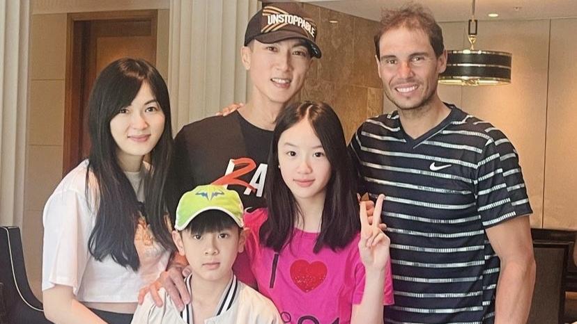 吳尊舉家飛澳洲睇網球賽撐偶像 大曬與「泥地王」拿度合照