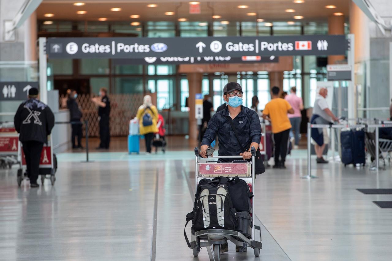 加拿大延長中港澳旅客防疫措施多60日。(資料圖片)