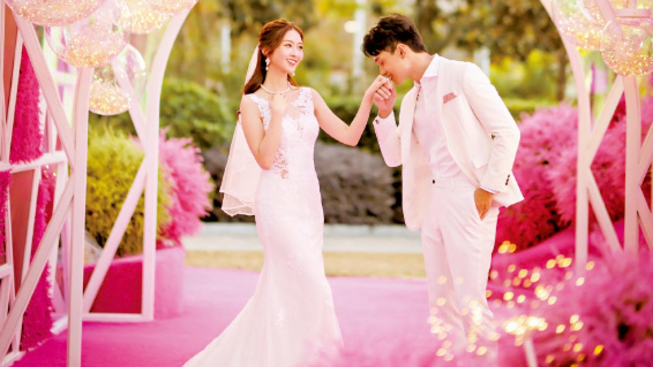 波波草花海成婚攝熱點 商場聯手歐惠芳1折推求婚大作戰企劃