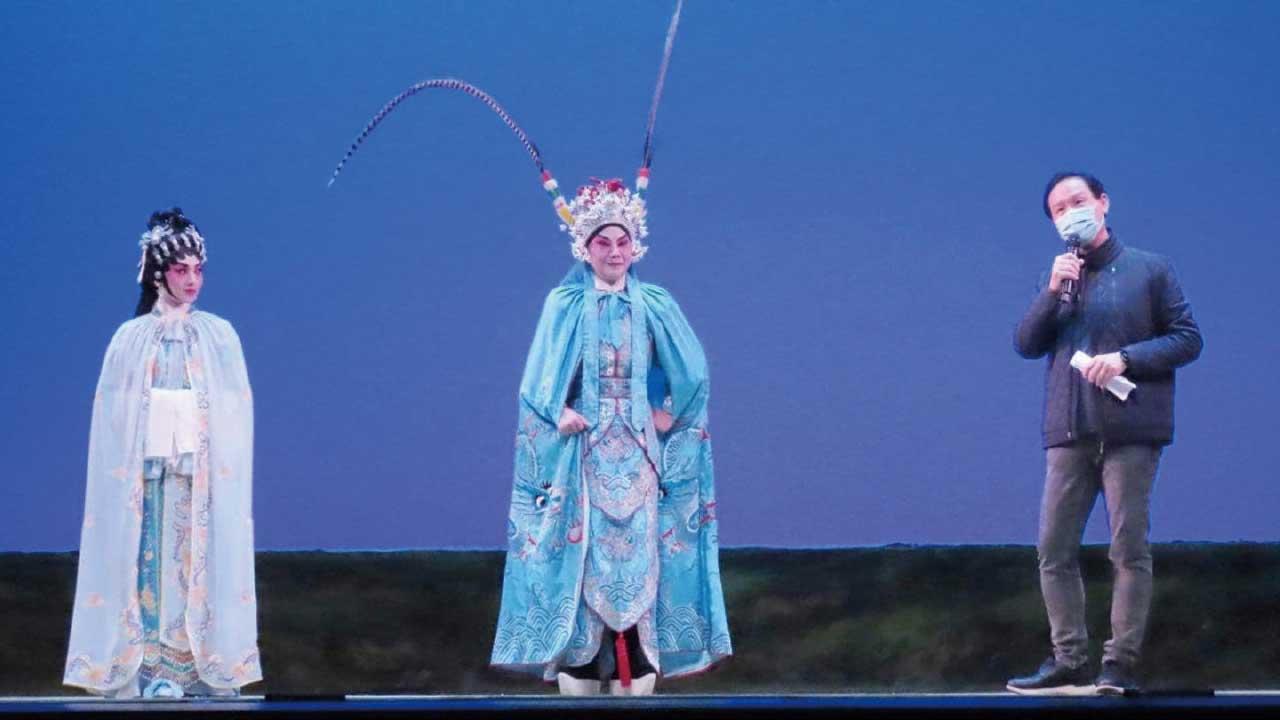 何須嗟嘆胡不歸！