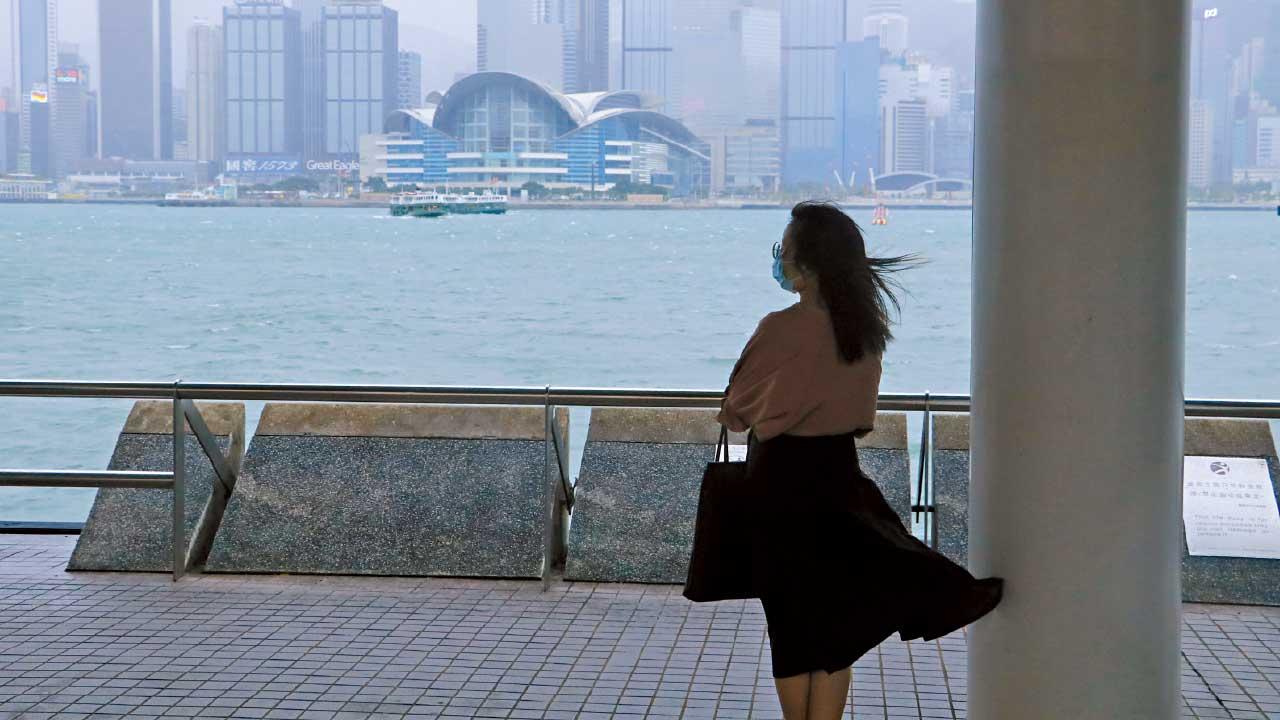 預算案倡｜接軌國際 港股擬打風開市 全球唯一交易所 因惡劣天氣停擺