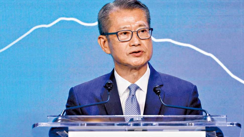 春江鴨聚兩會 財政預算利淡