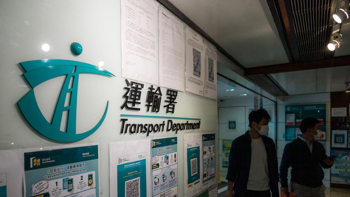 運輸署短暫簡化過境車輛封閉道路通行許可證的申請程序。(資料圖片)