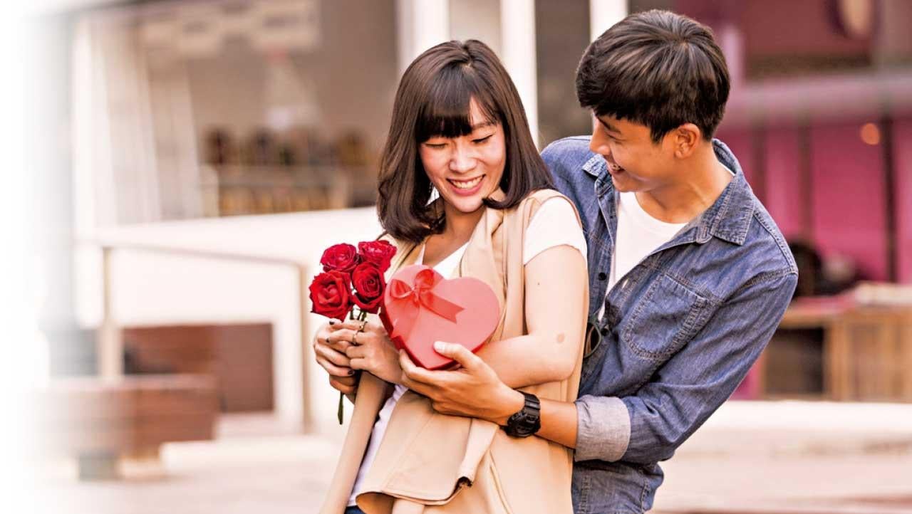 憑花寄意如何出其不意？