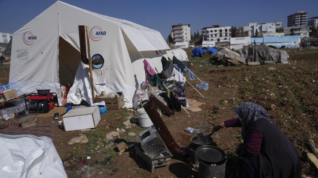 土耳其南部Adiyaman搭建臨時帳篷，供災民入住。(美聯社)