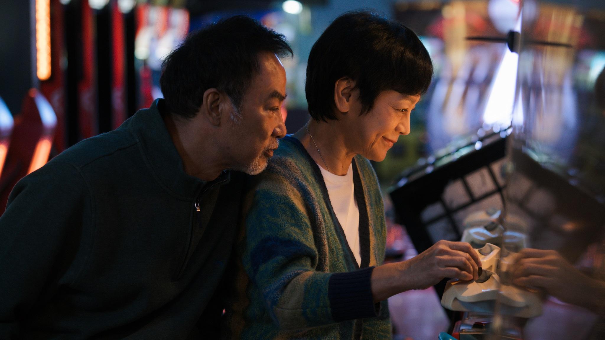 燈火闌珊｜張艾嘉與郭爾君入國最佳角色五強  編導曾憲寧以萬五字角色小傳打動張姐