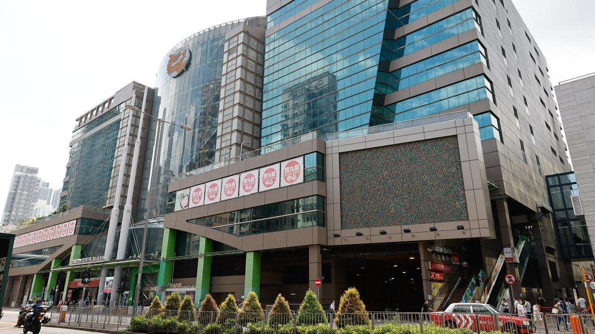 有青年報稱在西九龍中心外遭斬傷。(資料圖片／蘇文傑攝)