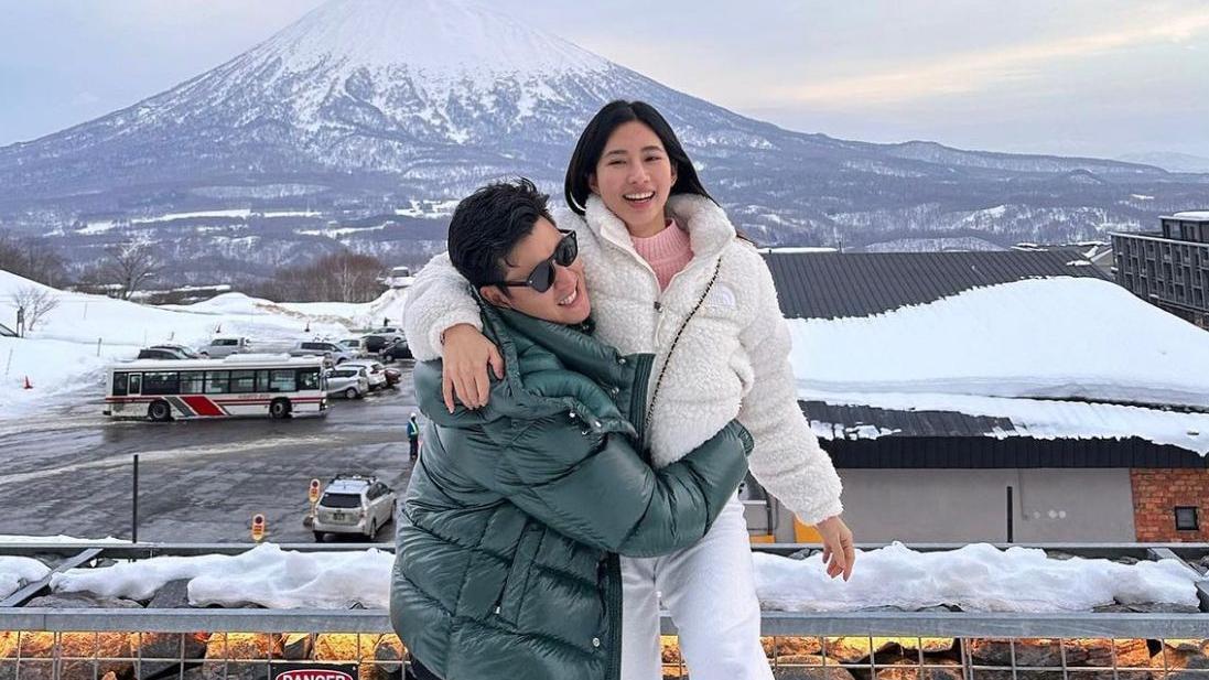 周興哲宣布造人成功 與未婚妻低調註冊