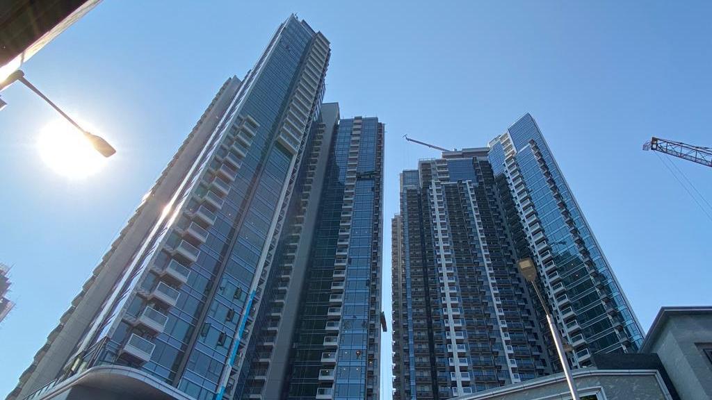 消息指，大劉前女友呂麗君約於兩年前斥約1.4億元買入黃竹坑新盤晉環4個單位，有指目前尚未完成交易。(資料圖片)