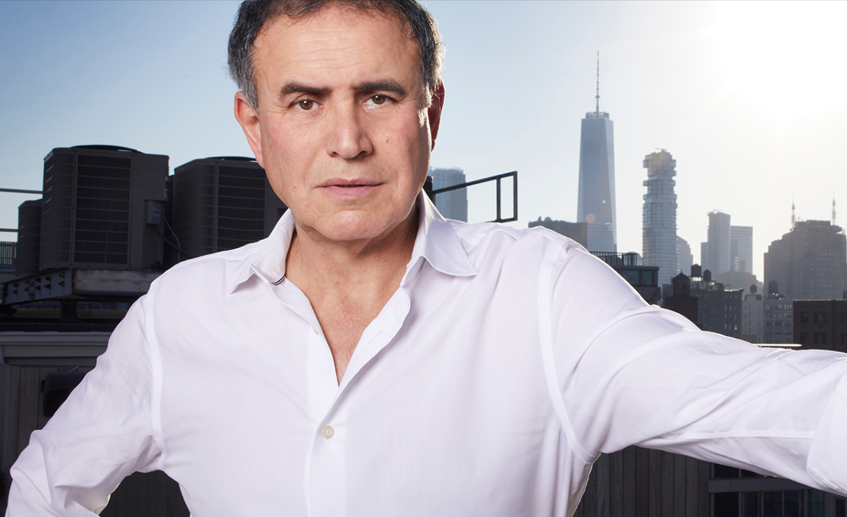 末日博士稱通脹繼續高企，全球經濟恐面臨硬着陸風險。(Nouriel Roubini官網)