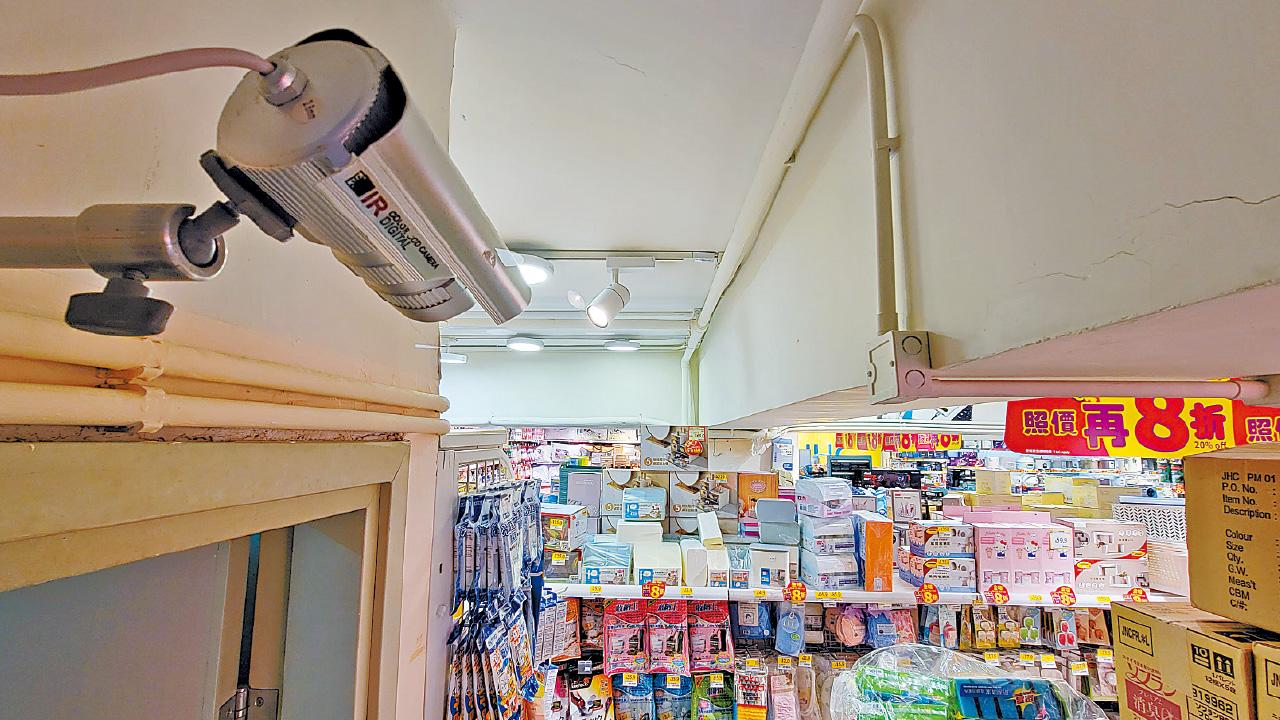 盜竊案爆升37% 警睇片緝賊 破犯罪集團拘6人 專偷超市連鎖店生活雜貨食品