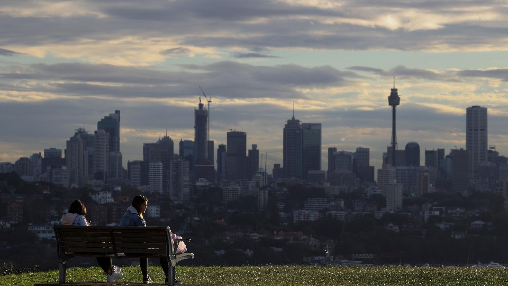 海外樓市｜港人移澳急升！打工簽證取永居 詳解當中關鍵