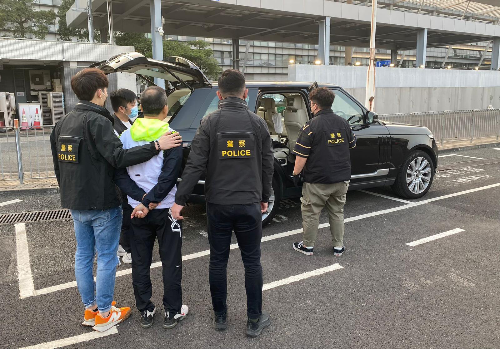 警方拘捕8名男女涉嫌串謀傷人，指他們與上月西區斬人案有關。(資料圖片)