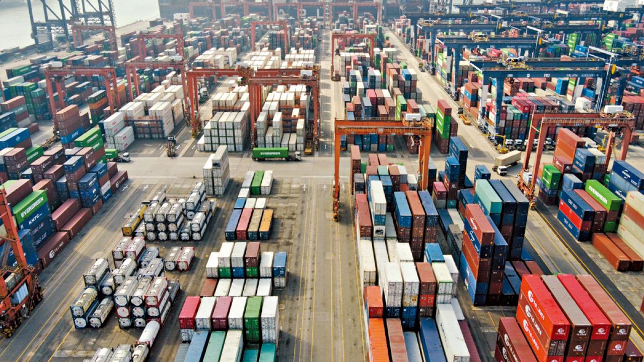 港首兩月出口瀉25% 料短期壓力未完