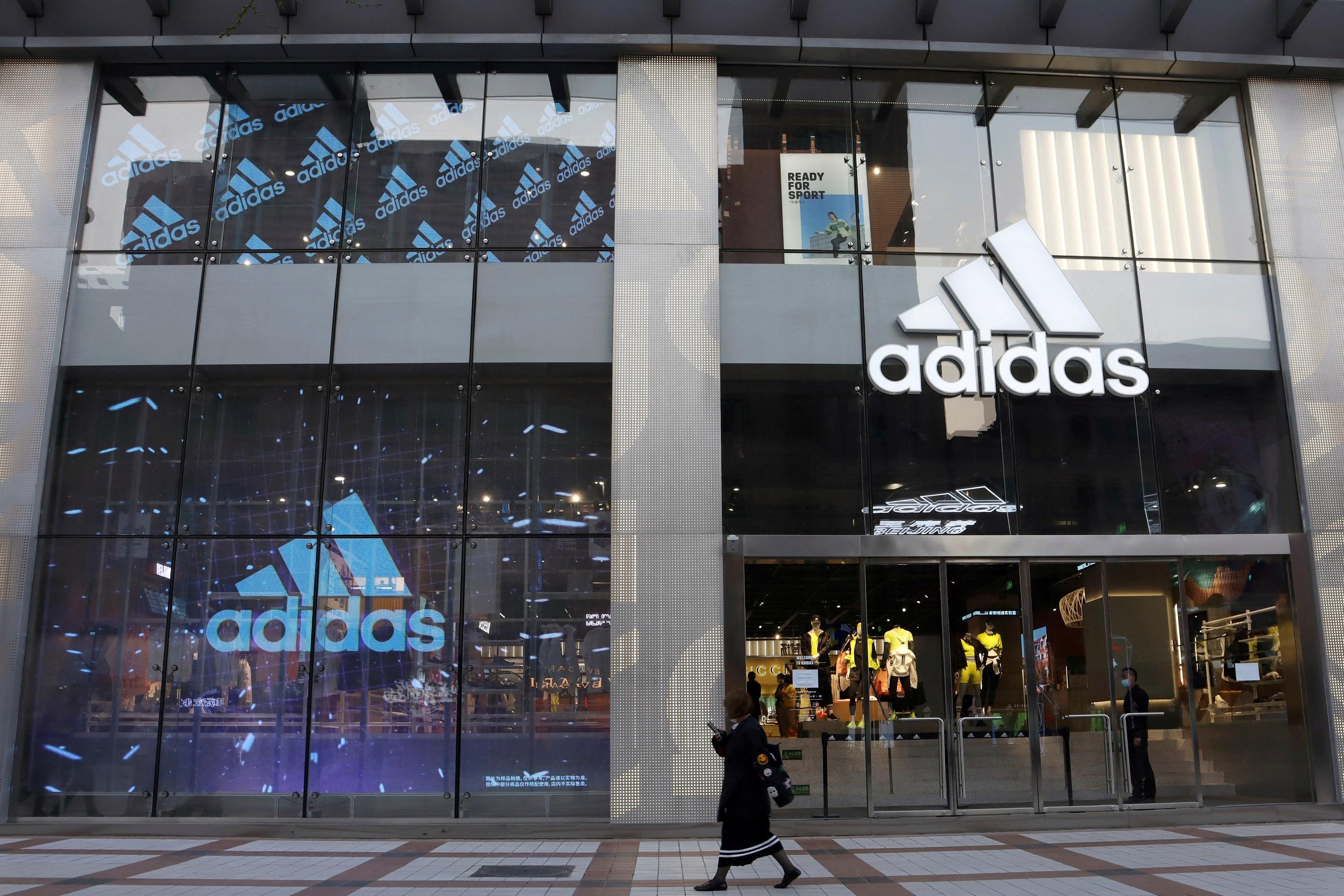 企業放榜｜adidas上季轉蝕5.1億歐元 大中華區收入削五成