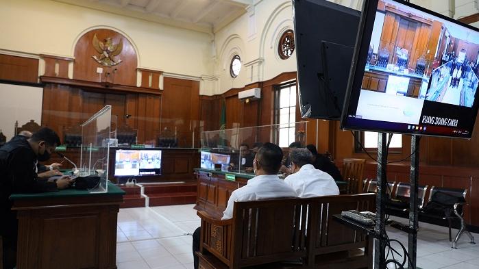 阿雷馬的兩名職員被判刑。(路透社)