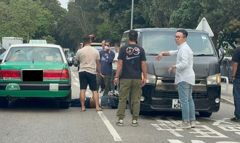 大埔林錦公路男子過馬路遭的士撞倒 昏迷送院