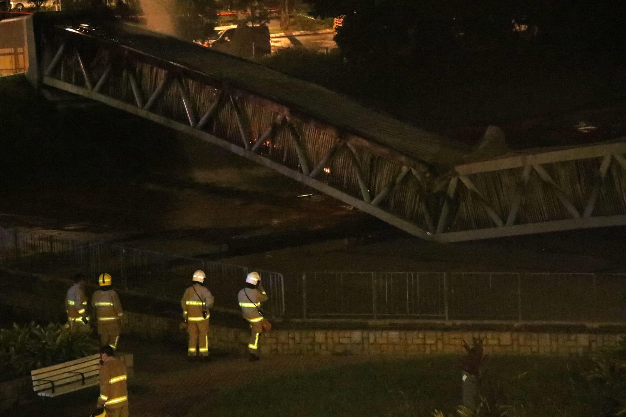 市民就電纜橋起火停電致食品變壞索償6500元，中電反駁指屬無理纏繞。（資料圖片）