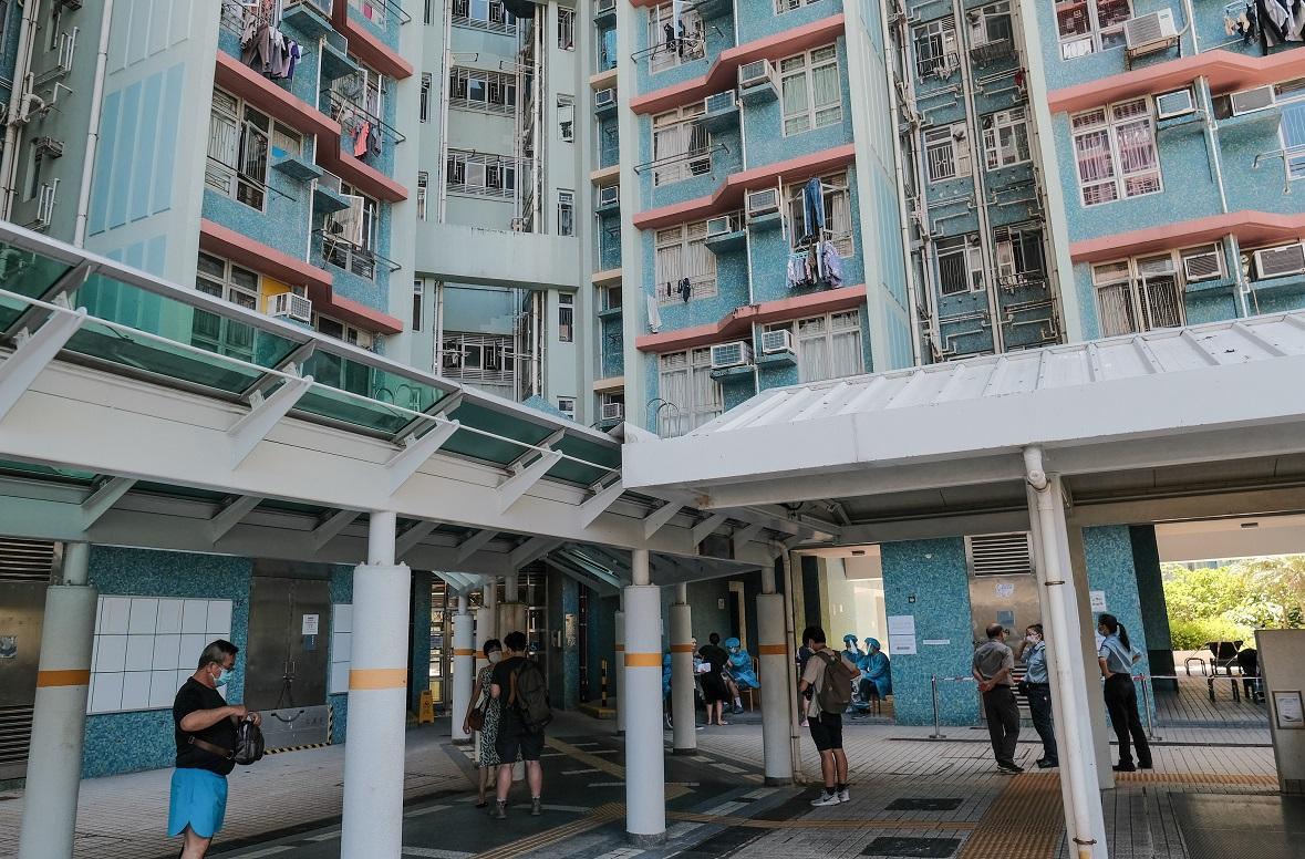 公屋輪候久等 劏房戶難捱