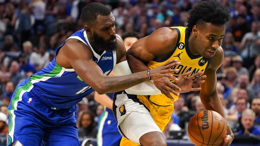 NBA︱艾榮當錫連線無力   獨行俠主場以122:124負於溜馬  (美聯社)