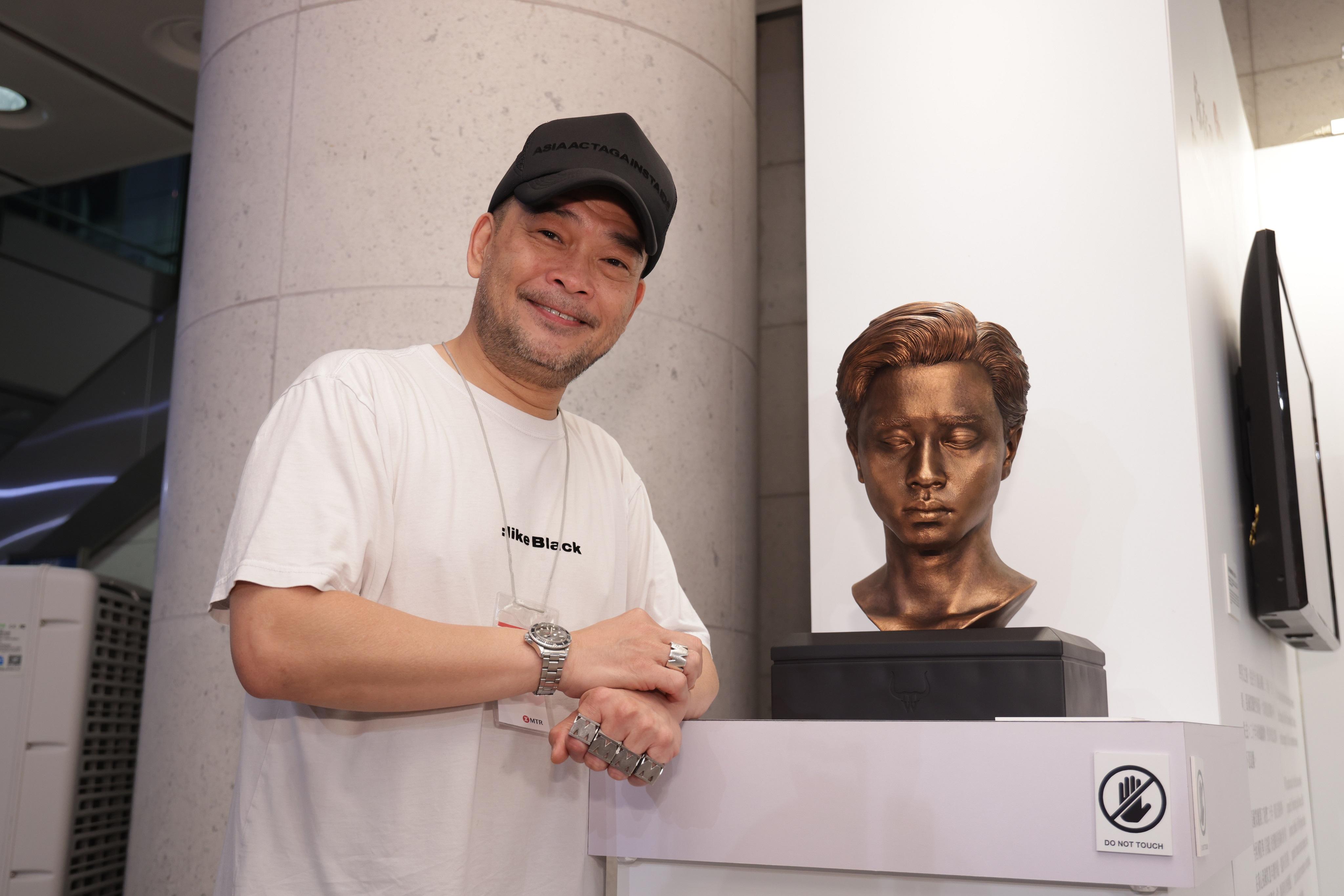 張國榮逝世20年｜葛民輝製作1：1哥哥半胸雕像 港鐵展出大量張國榮收藏品