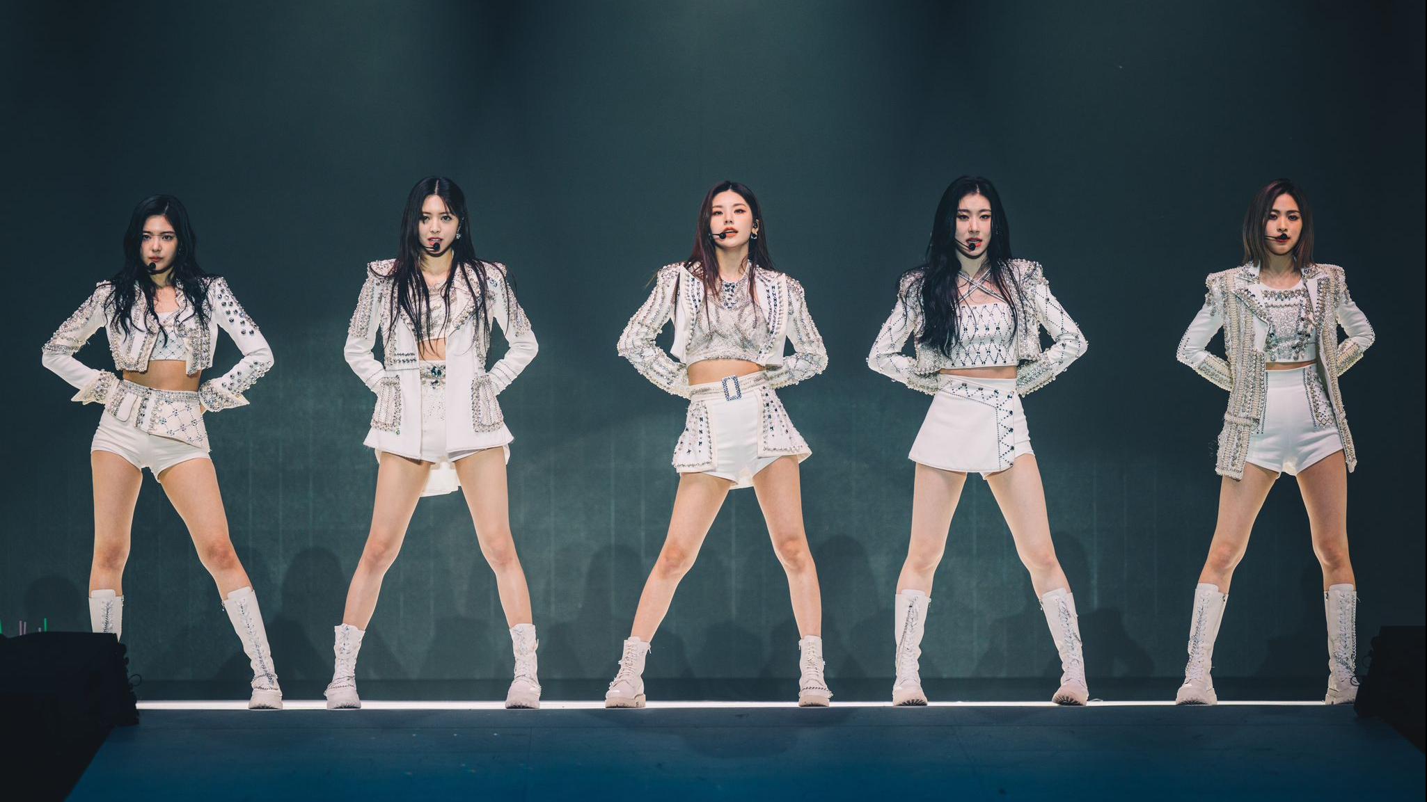 韓國女團ITZY登亞博舞台 香港騷開鑼全場爆滿