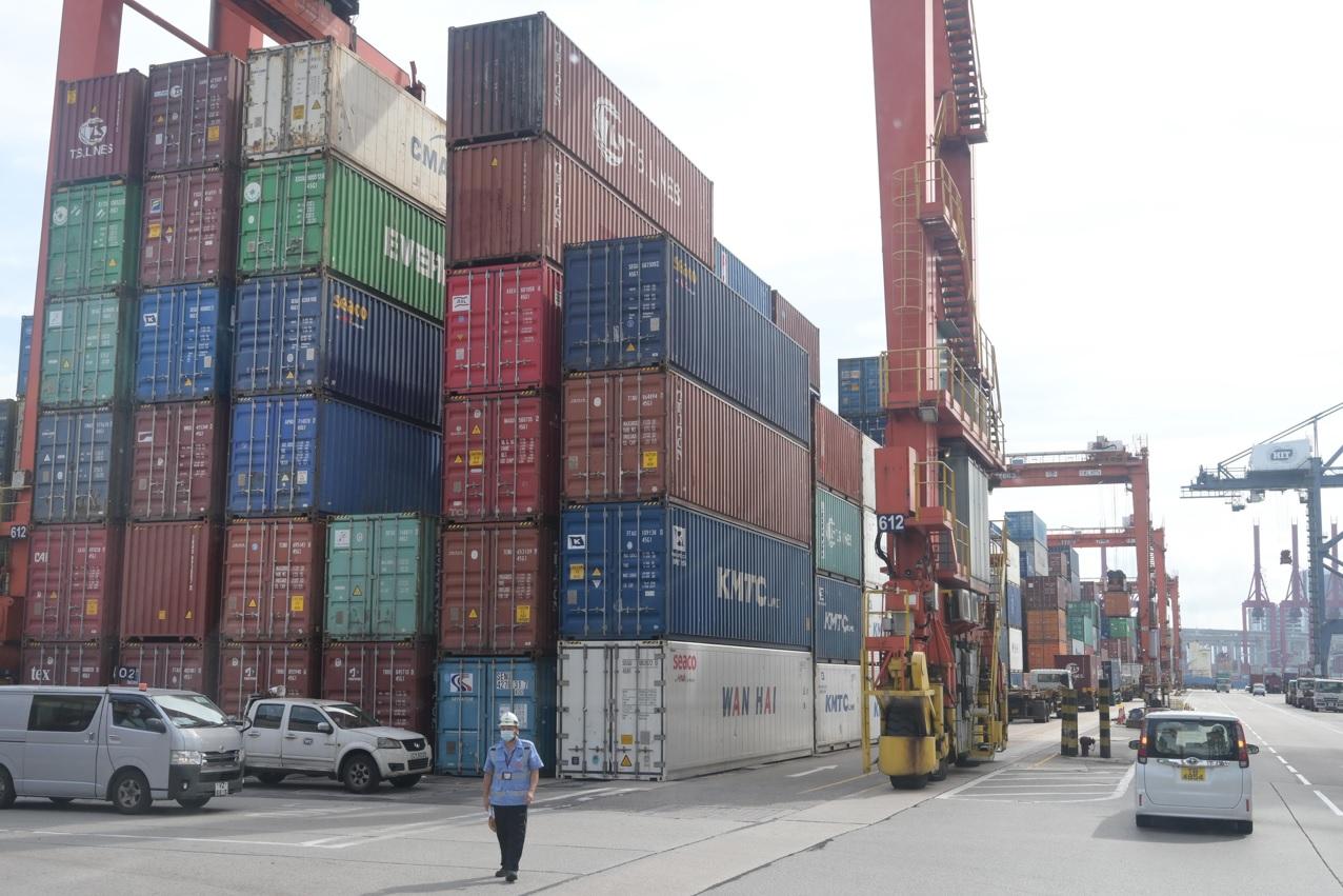 政府擬修例准電子煙等經港轉運