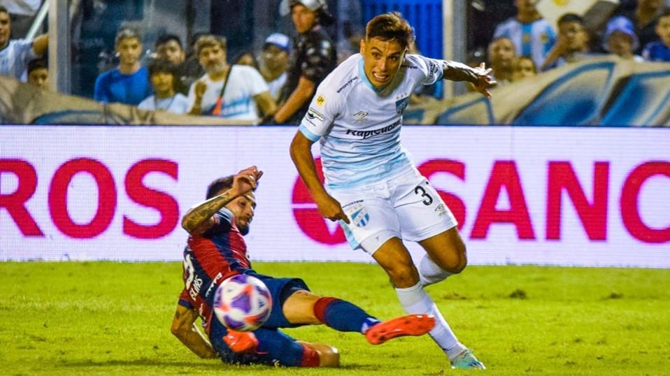 阿甲｜圖庫曼體育會止血 羅沙里奧中央作客讓唔起平半