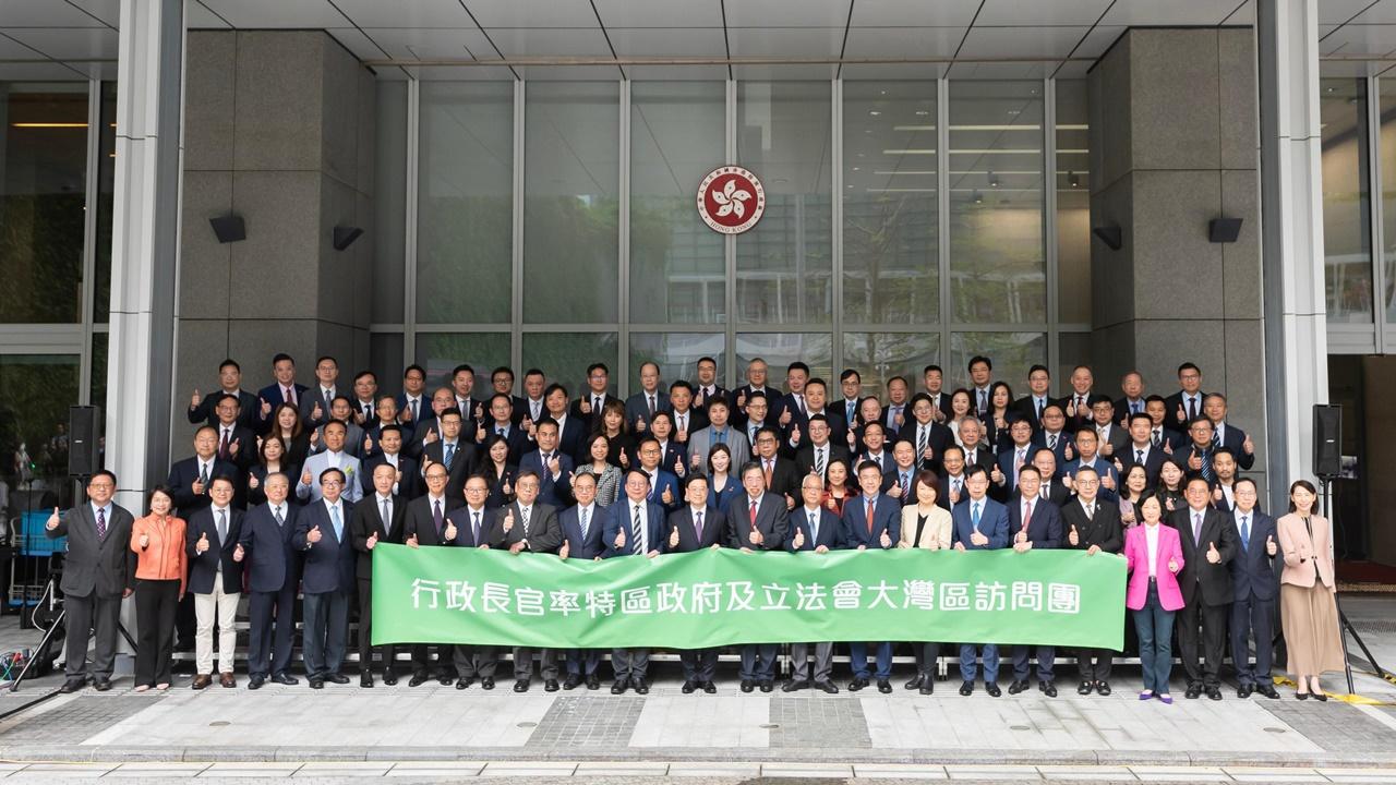 大灣區訪問團，早上參觀比亞迪總部。(政府新聞處)