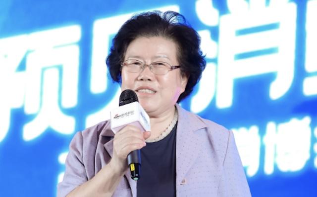 中國經濟學家：年輕人不生小孩是不對，子女是耐用消費品。(網上圖片)