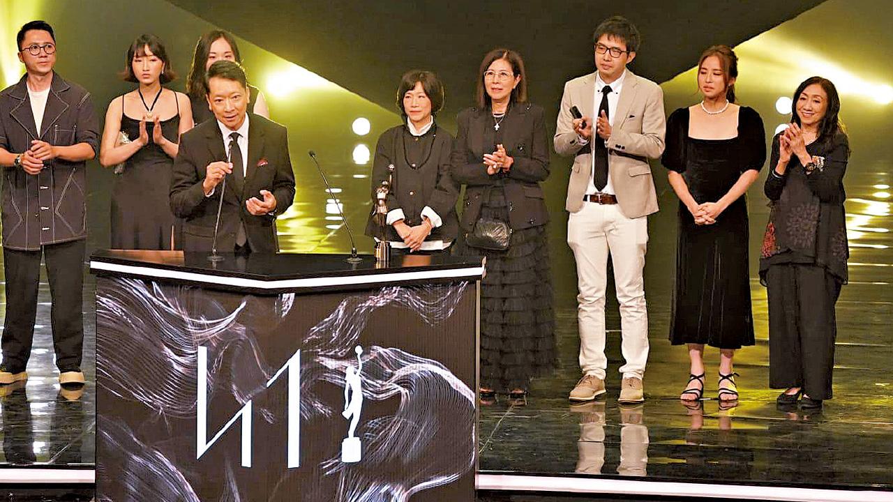 《給十九歲的我》奪最佳電影 鄭秀文首奪影后 劉青雲第3度稱帝