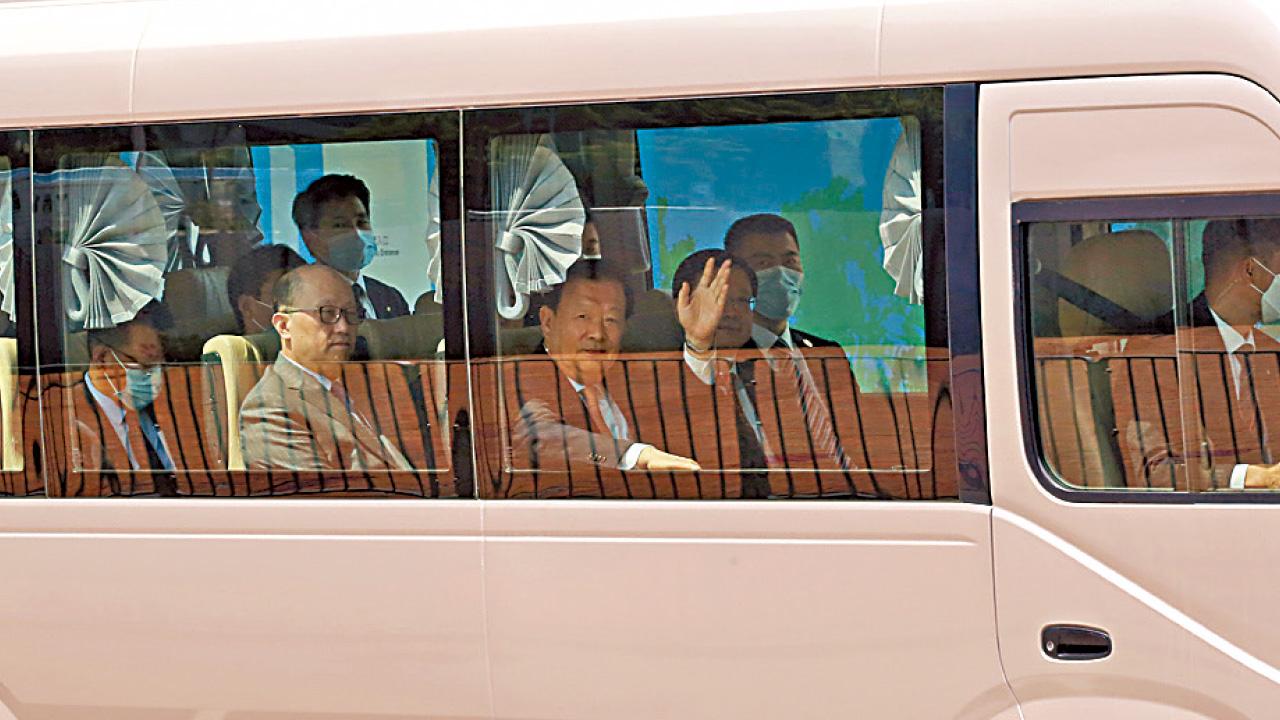 第四日見立會議員 法律界 紀律部隊  據悉夏寶龍指反對不等於民主