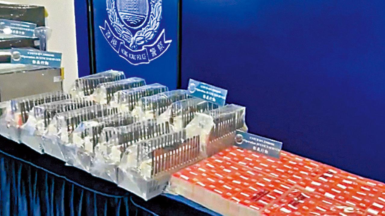 警方首破假身份登記電話儲值卡 檢6.4萬張最少涉3宗網騙拘4人